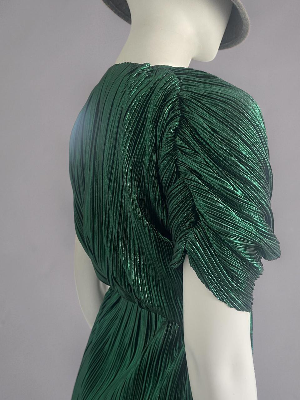 House of Harlow 1960 Emerald Green Pleated Evening Dress