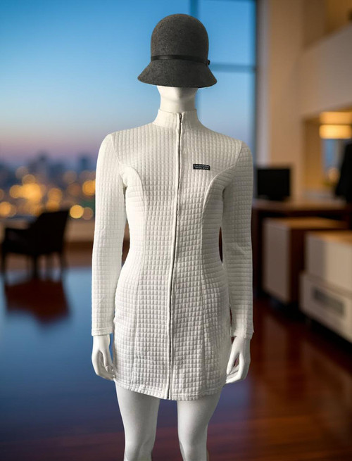 Shein White Knit Bodycon Mini Dress full front in soft quilted knit, long sleeves & full front silver zip