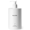 NUORI Enriched Hand & Body Wash er en forfriskende, naturlig såpe formulert med milde og plantebaserte rensestoffer. Kan brukes både til håndvask og i dusjen.

Med sine naturlige ingredienser nærer og styrker den huden, samtidig som den etterlater den frisk og revitalisert. Renser huden uten å tørke ut huden.