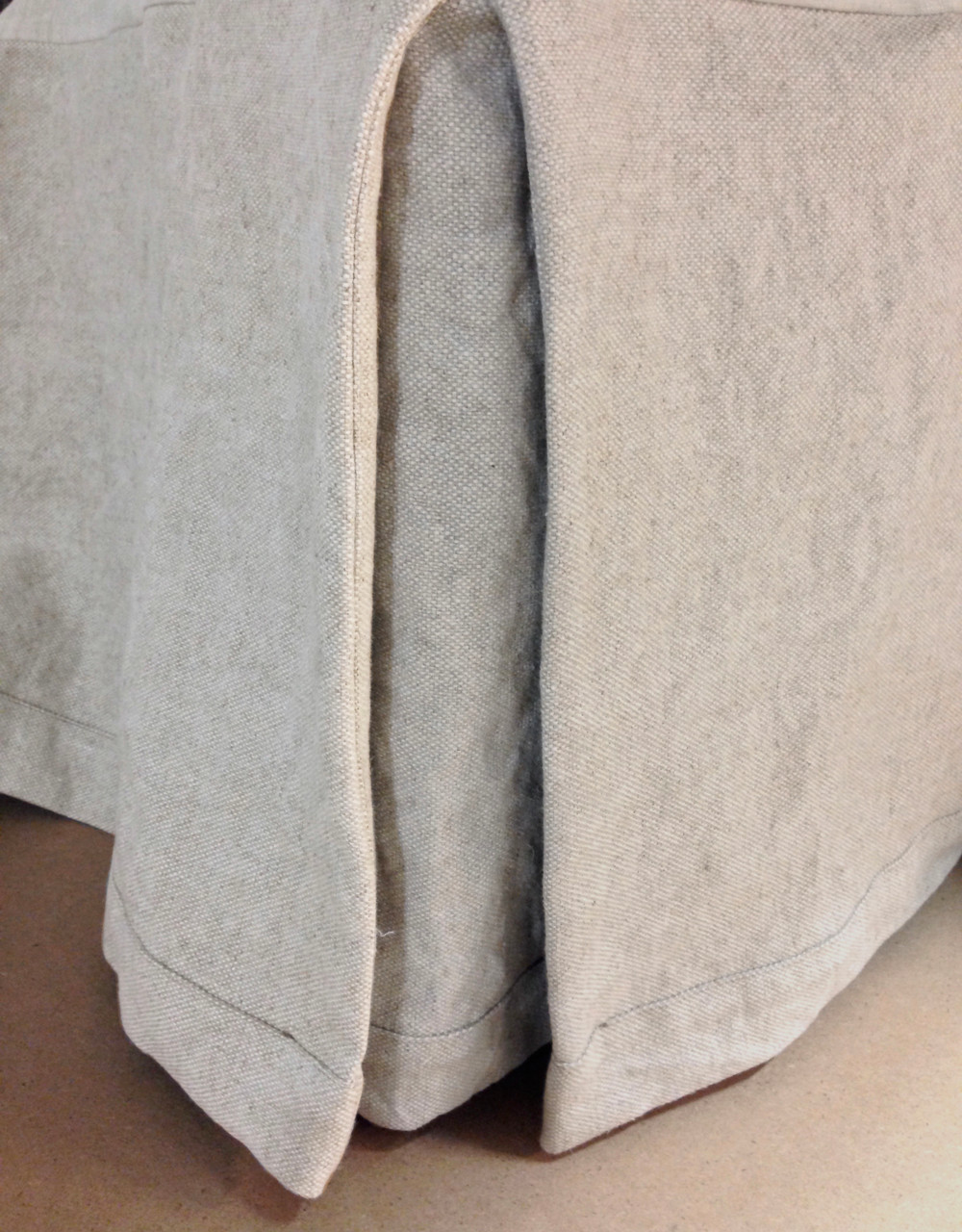 HotelStyle Linen Bed Skirts and Dust Ruffles by Linoto