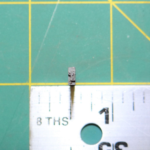 (1) Lower case "r" Antique Metal Typeset Letterpress Block 'Parry Bold' 12pt