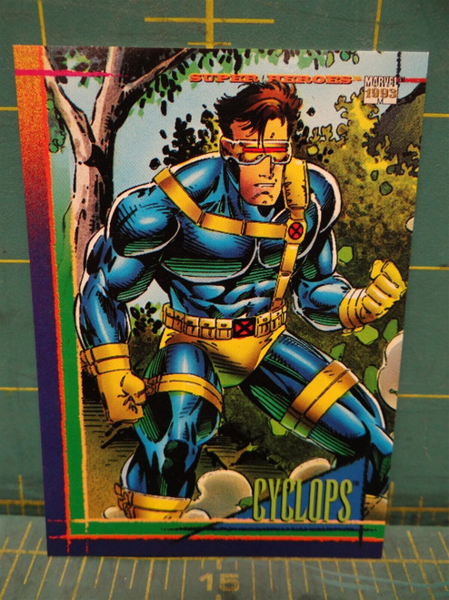 Marvel 1993 Skybox Series 4 Base Set Cyclops #115 Trading Card
