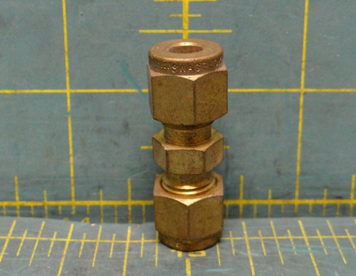 Swagelok Brass Compression Tube Fitting, Union, 1/4 in. Tube OD B-400-6