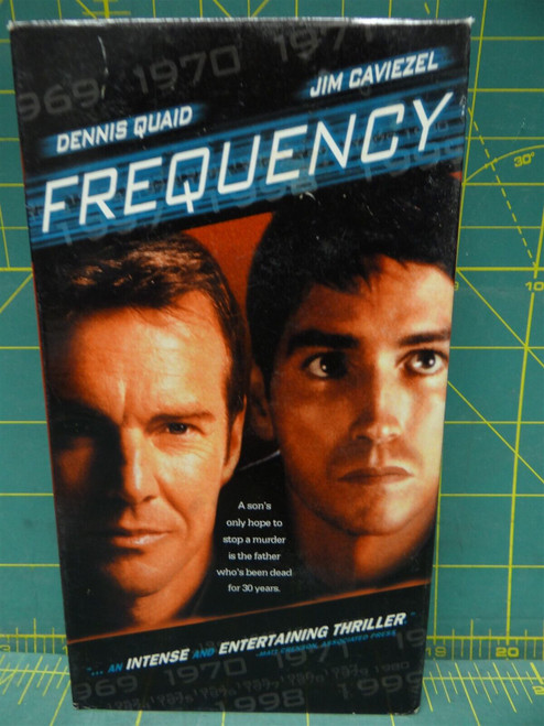 Frequency 2001 VHS PG-13 Dennis Quaid 1hr 58 mins New Line Home Video