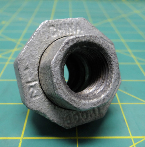 Mueller Proline 1/2" Diameter Galvanized Union Fitting Union 300HI