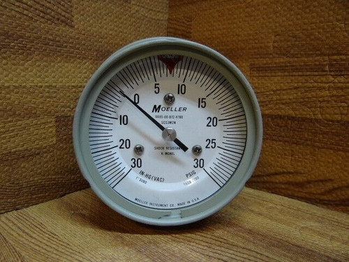 3 1/2" Moeller Compound Pressure Gauge 30-0-30 PSIG 1/4" Bite 6685-00-872-4780