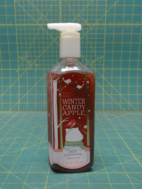 8 fl oz Bath & Body Works Holiday Winter Candy Apple Deep Cleansing Hand Soap