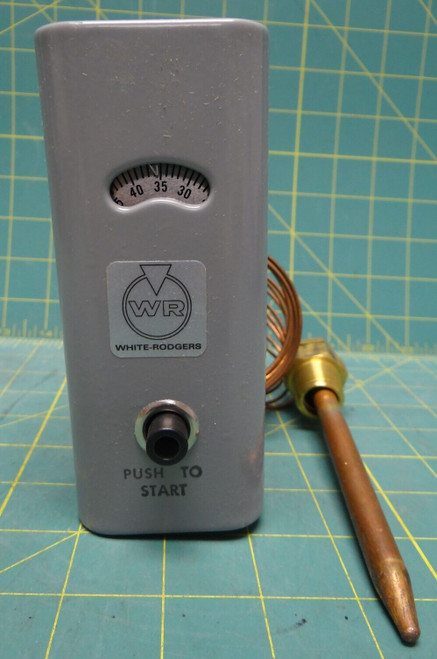Carrier / White Rodgers Remote Bulb Temperature Controller P/N HH22PB030
