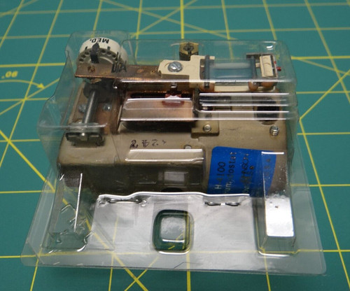 Johnson Controls  H-4100-201 Humidistat, Direct Acting Horizontal, 27-2137-3