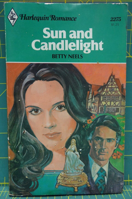 Sun and Candlelight Betty Neels Harlequin Romance Contemporary Paperback Fiction