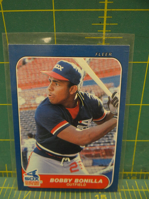 #U-15 Bobby Banilla White Sox Outfield 1986 Fleer Baseball MLB