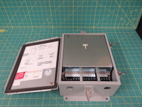 Moore Model 14CNB21SN SSPH Flowmeter Signal Converter 0-7 GPM
