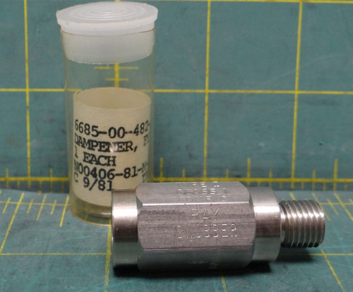Stainless Steel Fluid Pressure Dampener NSN: 6685-00-482-9271 1/8" MNPT to FNPT