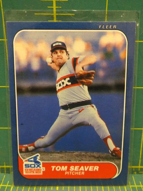 #216 Tom Seaver White Sox Pitcher 1986 Fleer Baseball MLB