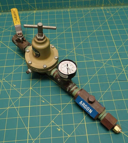 CA Norgren Fluid Pressure Regulating Valve Assemb. 11-002-061, 4820-00-627-9176