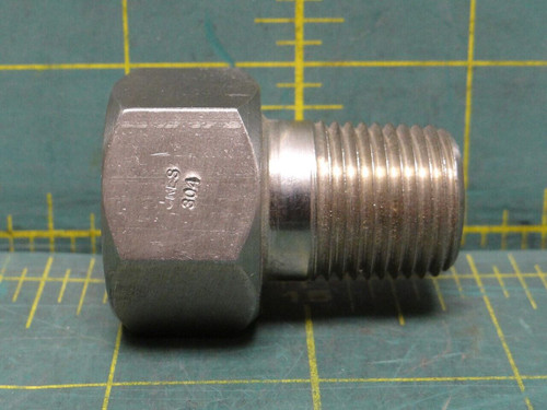 Unbranded Steel Pipe Fitting Straight Adapter 3/4"-28 Male x 1/2"-18 Female