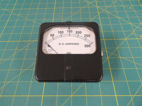 Roller Smith Type FD Square Meter - 0 to 300 D.C. Amperes   4"x4" 