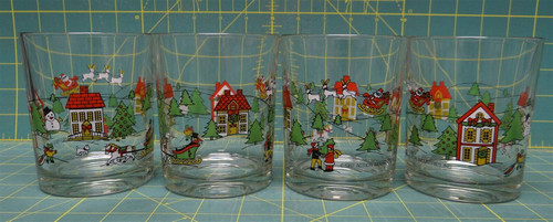Set Of 4 Action Industries 1987 Christmas Village Clear Glass Drinkware Set