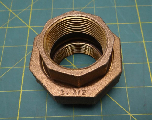 1 1/2" Cast Bronze Threaded Pipe Union Female