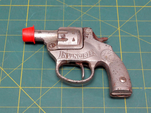 Antique Kilgore 1935 "Invincible" Cast Iron Cap Gun