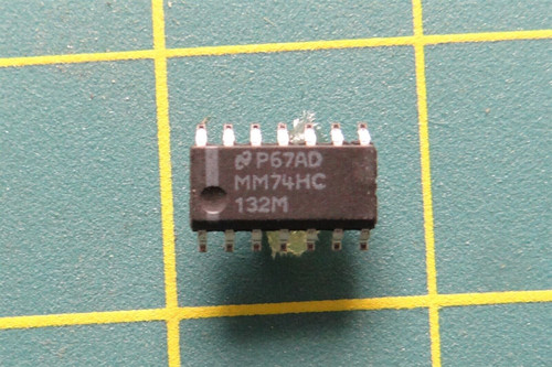 Lot of 45 Pieces P67AD MM74HC132M Single Function Gate 14-Pin