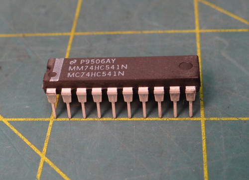 Fairchild MM74HC541N 8 Channel Buffer / Line Driver Octal 3-State Buffers