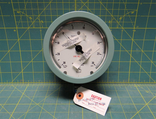 Ashcroft 4.5" Test Gauge 30 IMV-30 PSI 1/4" NPT Lower Connection 316 S.S.