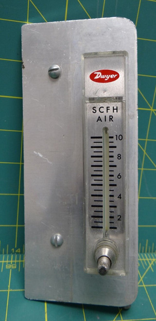 Dwyer RMA Series Flow Meter 1 to 10 SCFH Air, Mounted