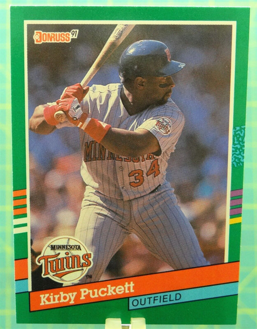 1990 Donruss #490 Kirby Puckett Outfield Minnesota Twins Baseball Trading Card