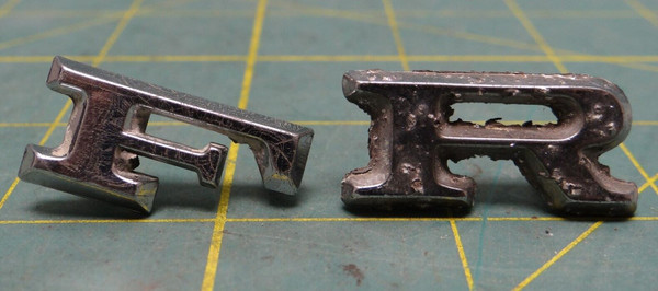 70's OEM Ford Metal Letters "F" "R" Emblem Car P/N CZ1AC-51778