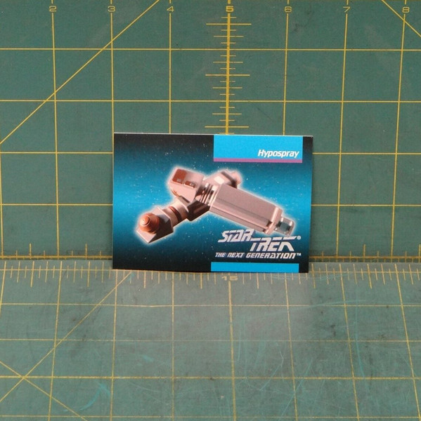 Star Trek The Next Generation 1992 Trading Card #71 Hypospray