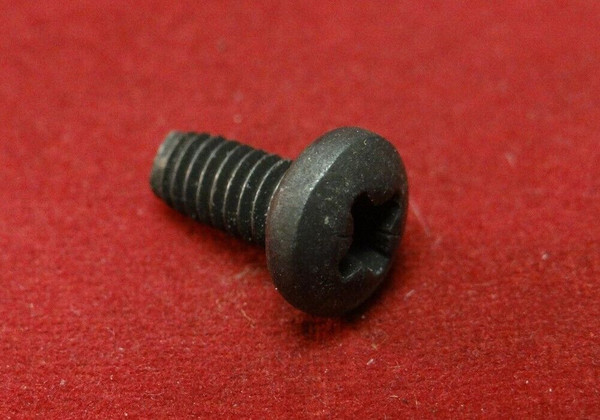 Lot of 30 Milwaukee Pan Head Phillips Screw 3/8"