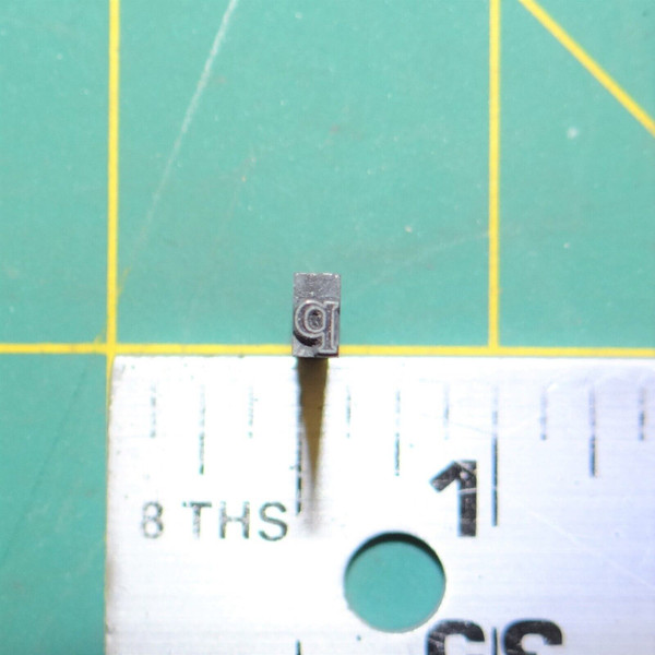 (1) Lower case "p" Antique Metal Typeset Letterpress Block 'Parry Bold' 12pt