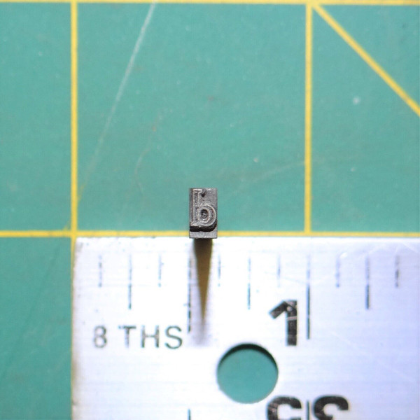 (1) Lower case "d" Antique Metal Typeset Letterpress Block 'Parry Bold' 12pt