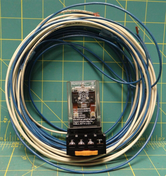 Dayton 5YP80 General Purpose Plug-In Relay w/ 2-M4X20 Socket Base