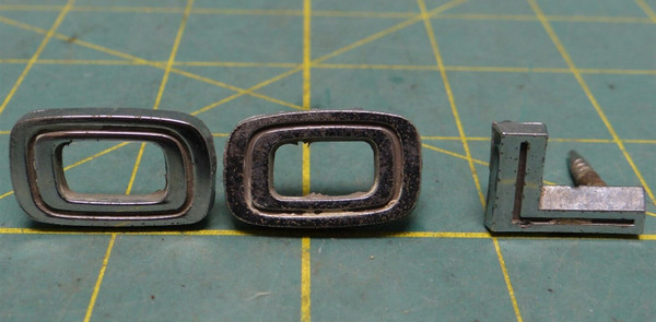 Vintage Chrome Metal Numbers Letter "0" "0" "L" Emblem Badge P/N 075PT
