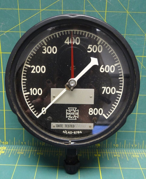U.S. Gauge Co. N.Y.  Pressure Gauge 4 1/2" Black Dial 800 PSI Lower 1/4 NPT