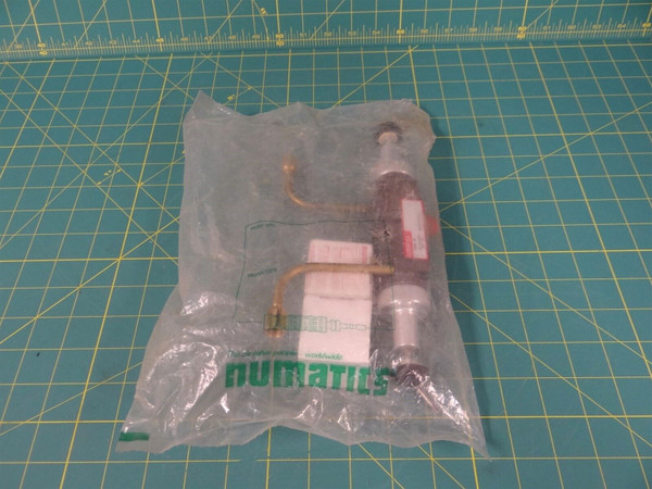 Numatics 081RD400J00000 Regulator w/ P/N 214-117A Gauges 