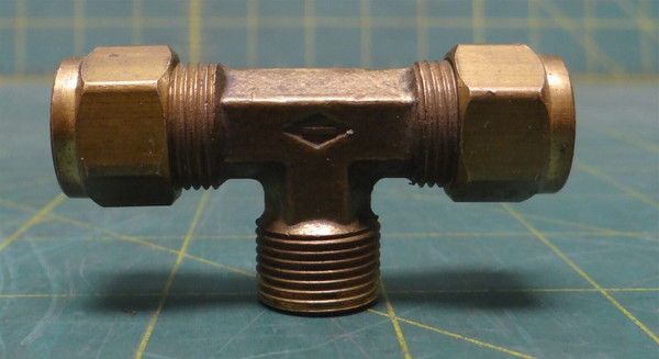1/2" Male SAE Imperial-Eastman Brass Tee Connector Pipe Fitting 2 Nuts