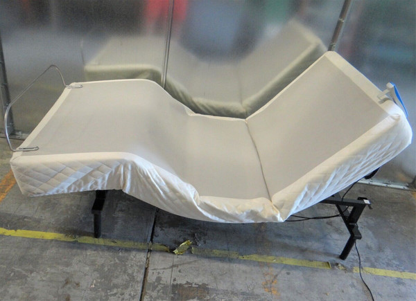 Leggett & Platt Simplicity Twin Adjustable Bed W/Dormia Memory Foam Mattress