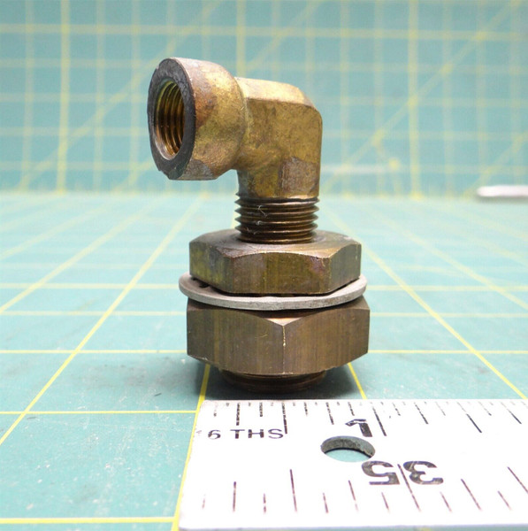 Parker Brass Bulkhead Anchor Coupling with 90° Elbow (.75" Male, 0.4" Female)