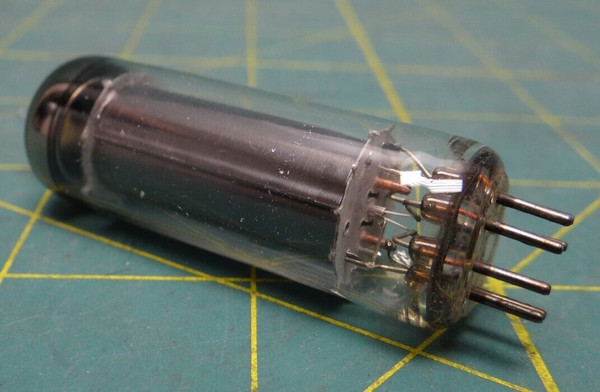 RCA 6AQ5A Vacuum Electronic Tube Black Smooth Plate Top O-Get 6HG5