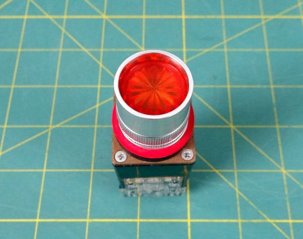 Allen-Bradley 800M-XAS with 800MR-PA16S Contact Block - Illuminated Push Button