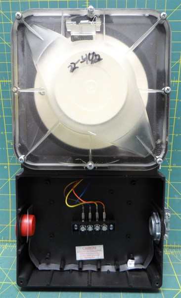 SIEMENS CERBERUS PYROTRONICS AD-3IPL AIR DUCT SMOKE DETECTOR HOUSING W/DETECTOR