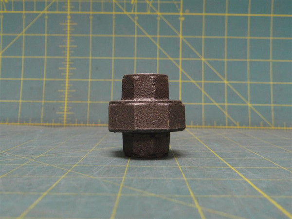 1/2" x 1/2" Fitting Pipe Size Ground Joint Union Steel Female NPT to Female NPT