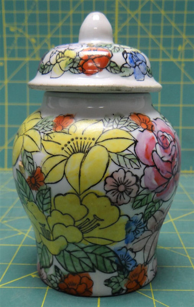 Vintage Chinese Ginger Jar Urn White Hand Painted With Multi-Color Flowers