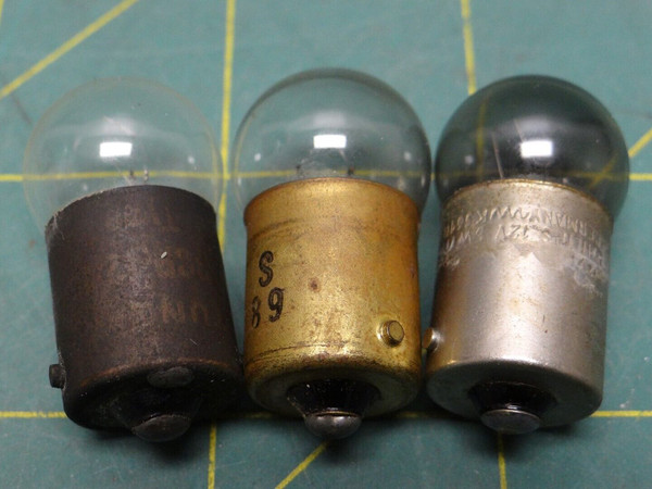 Set of 3 Vintage Unbranded 12V 5W No. S89 K5610 Miniature Lamp Light Bulb