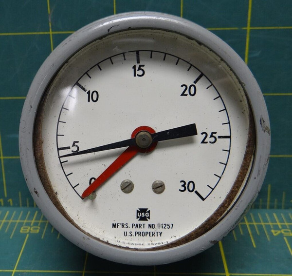 USG 2 1/2" Pressure Gauge 0-30 PSI  Center Back 1/4 NPT Connection Back Flange