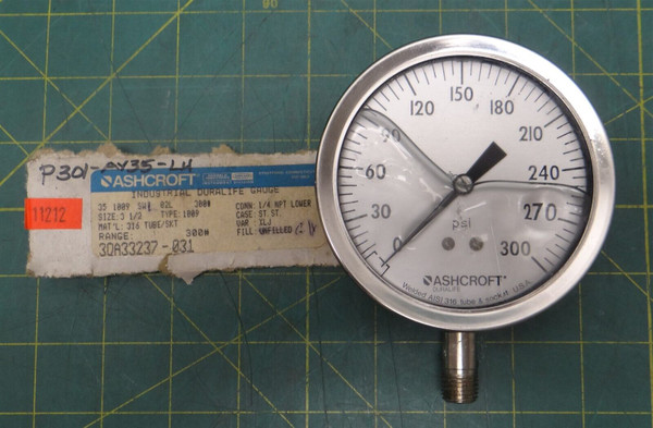 Ashcroft 35-1009-SWL-02L-300# Duralife Pressure Gauge 3.5" 0-300PSI Cracked Face