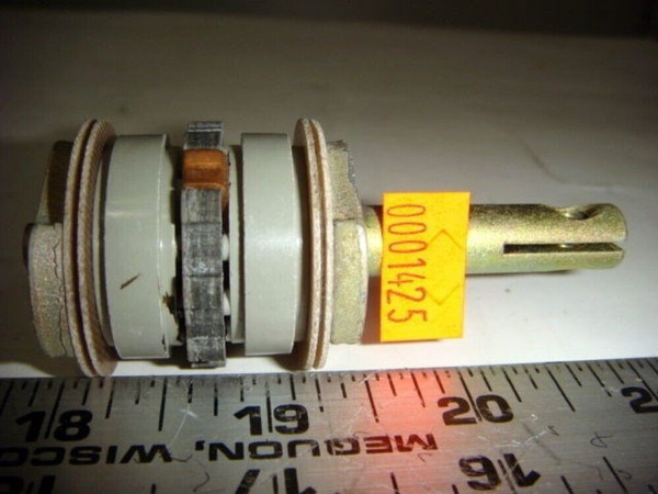 Eaton Electric Rotary Switch P/N 46-1189-3 NSN 5930-00-070-9437